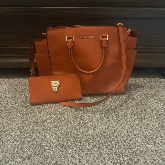 Michael Kors Burnt Orange Satchel with Wallet - Picture 1 of 4